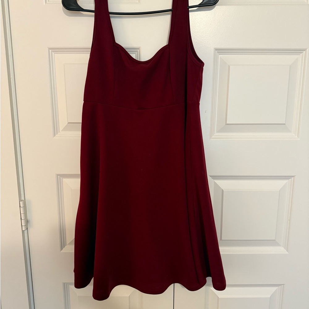 Elegant Burgundy Sleeveless Dress